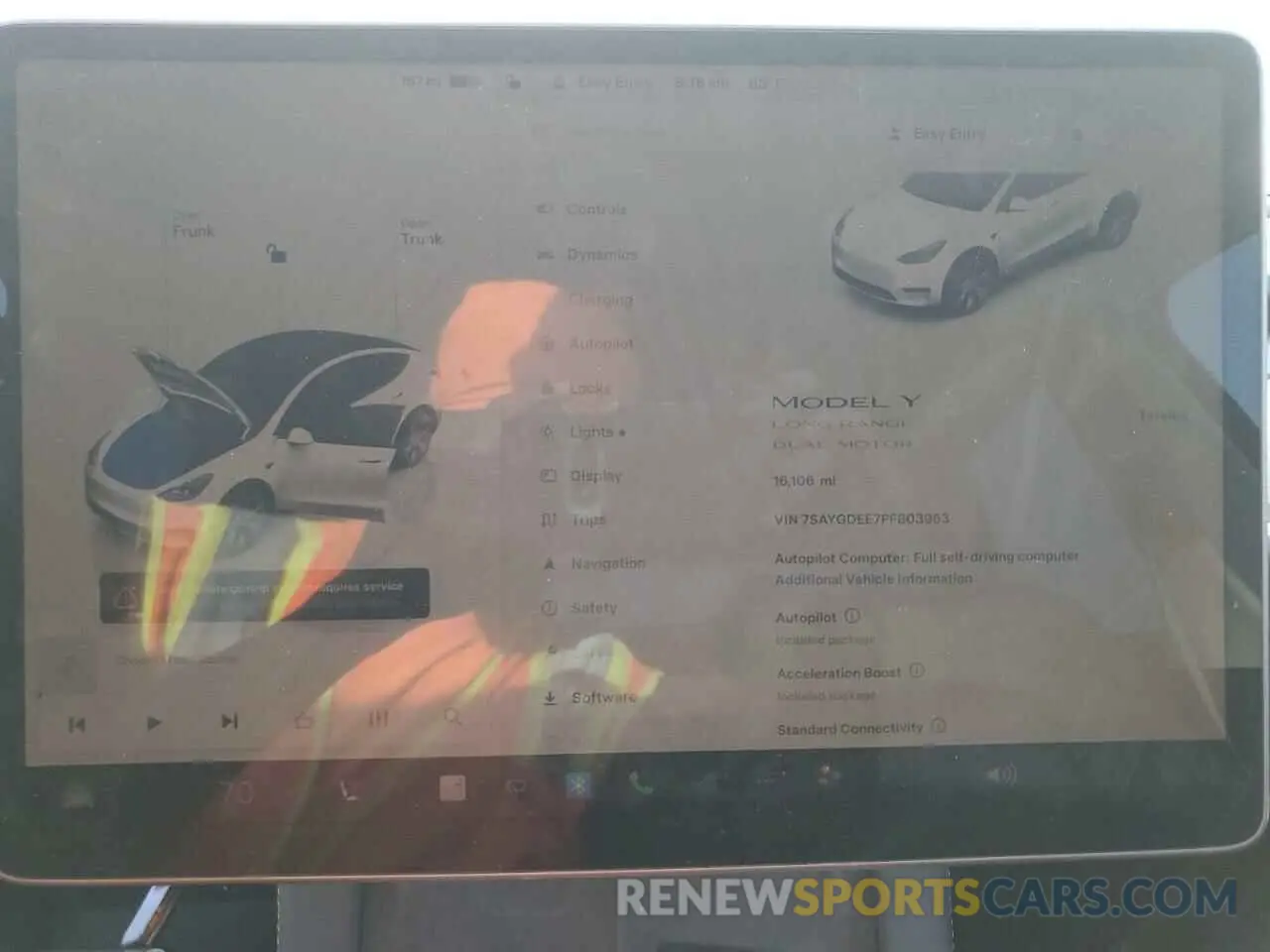 9 Photograph of a damaged car 7SAYGDEE7PF803963 TESLA MODEL Y 2023