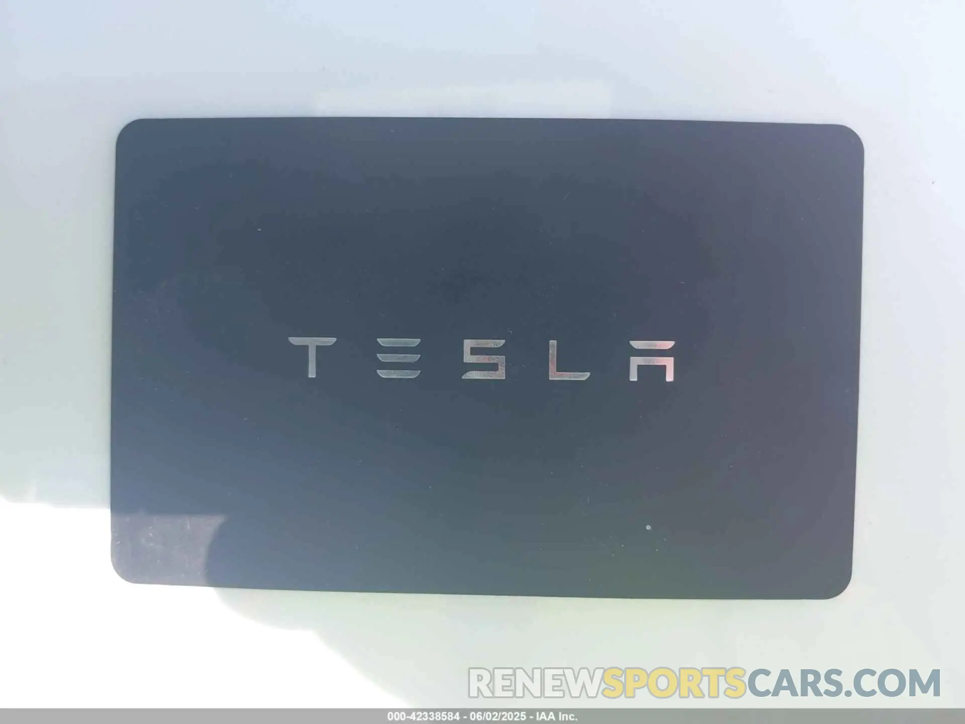 11 Photograph of a damaged car 7SAYGDEE7PF811898 TESLA MODEL Y 2023