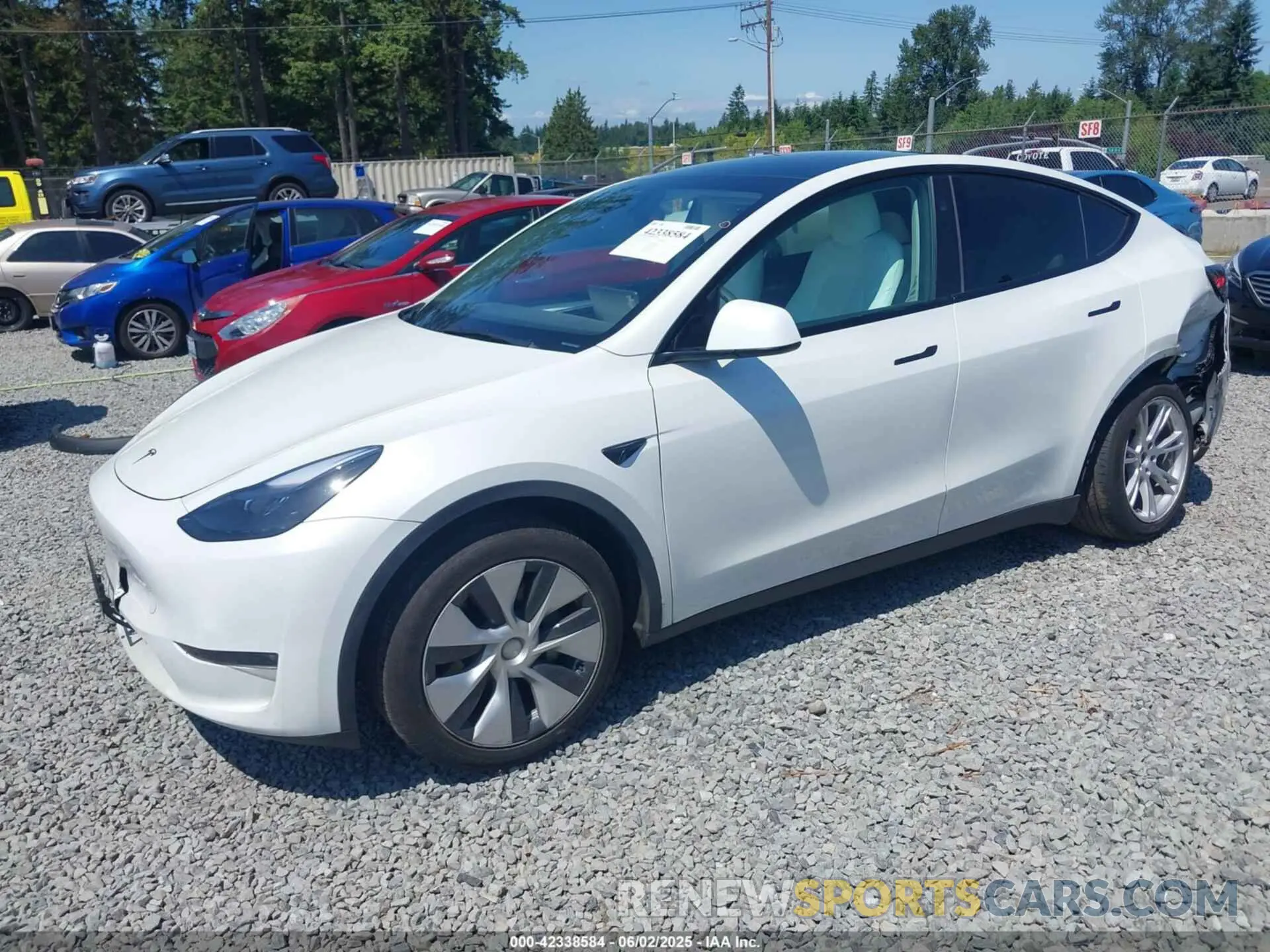 2 Photograph of a damaged car 7SAYGDEE7PF811898 TESLA MODEL Y 2023