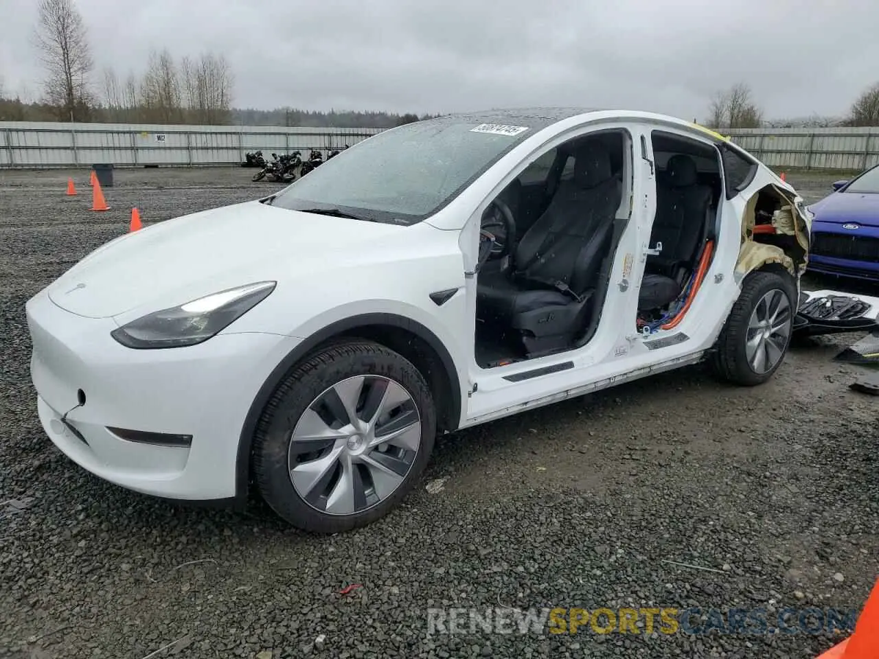 1 Photograph of a damaged car 7SAYGDEE7PF815465 TESLA MODEL Y 2023
