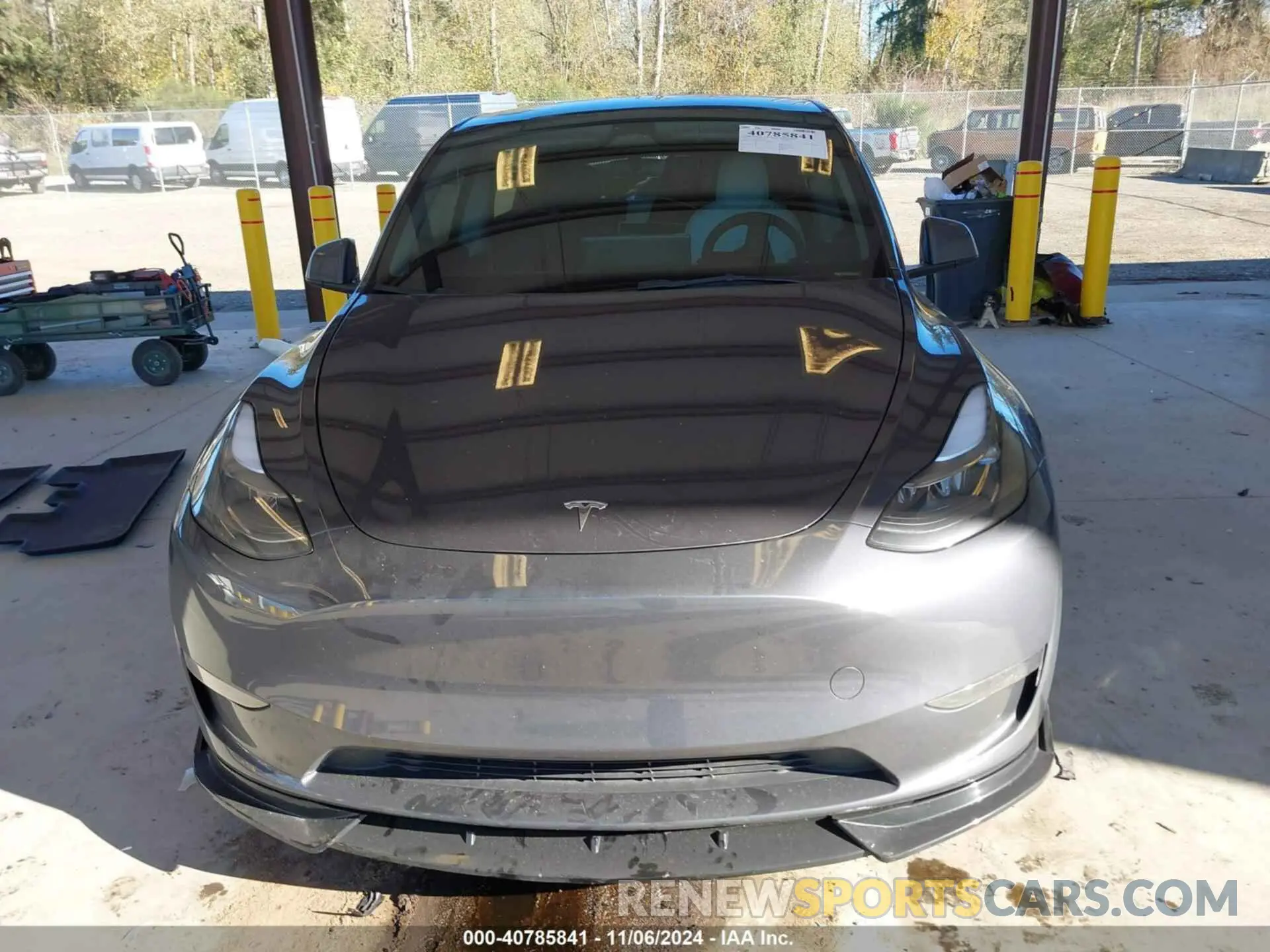 12 Photograph of a damaged car 7SAYGDEE7PF837465 TESLA MODEL Y 2023