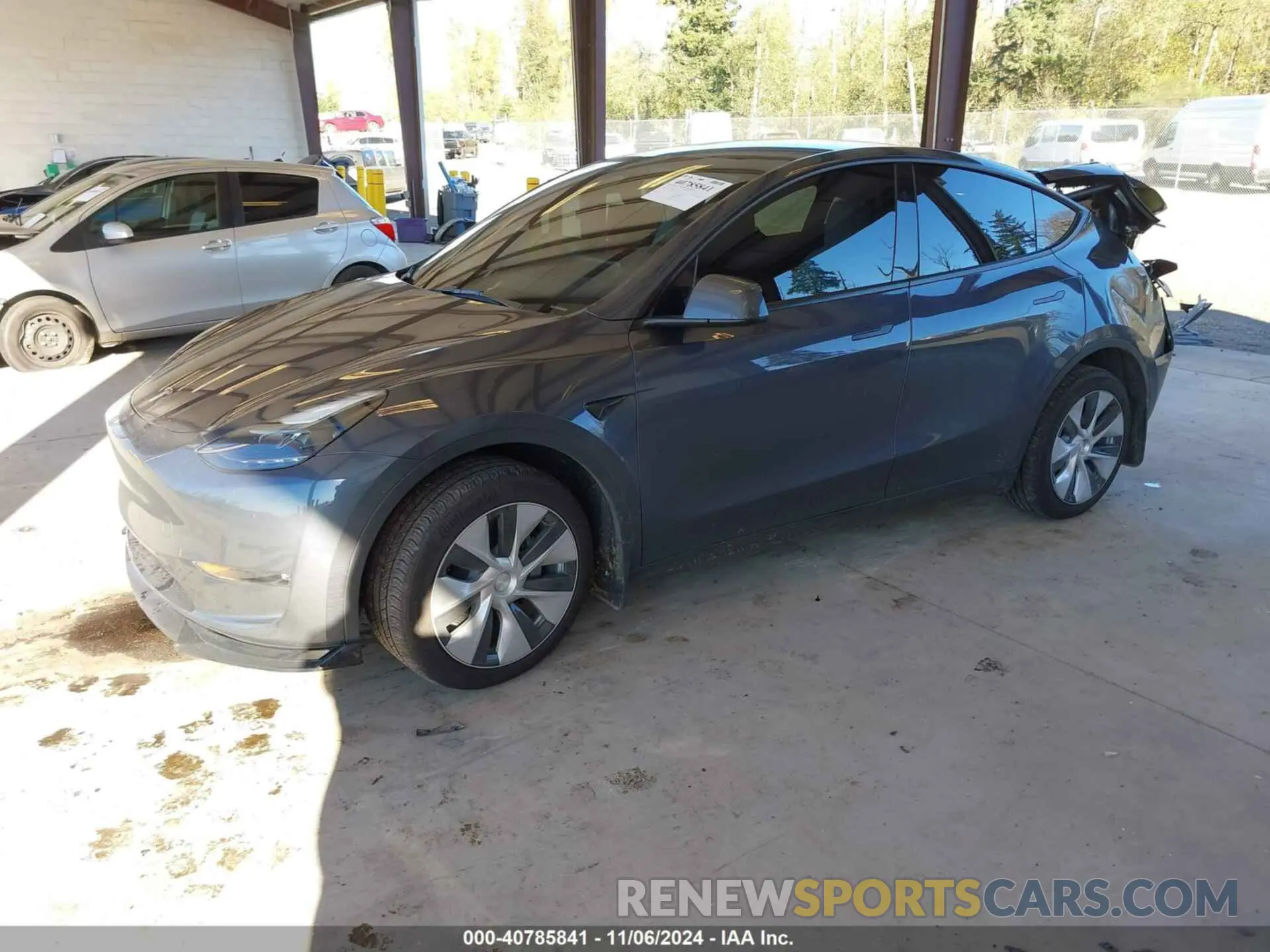2 Photograph of a damaged car 7SAYGDEE7PF837465 TESLA MODEL Y 2023