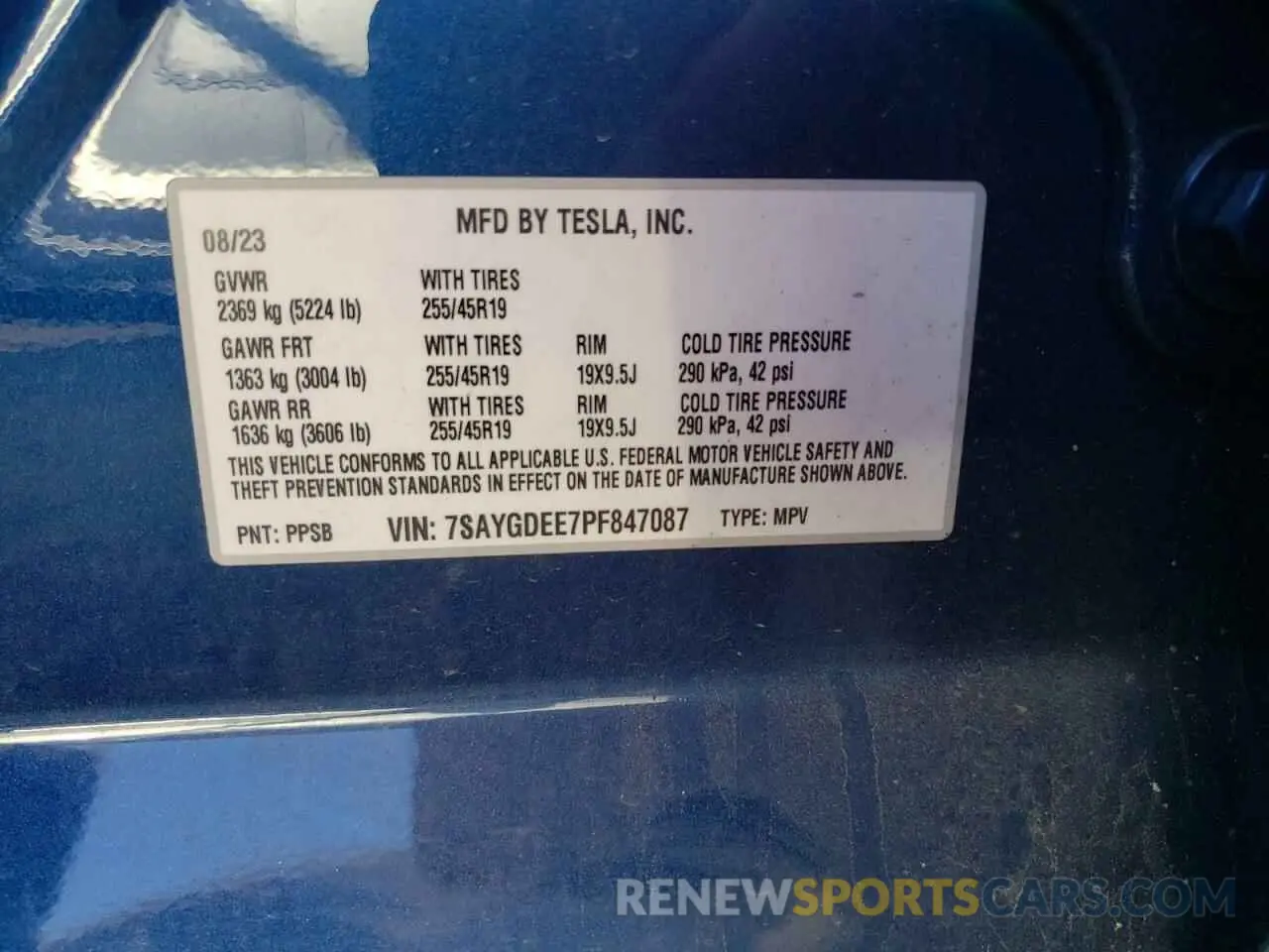 12 Photograph of a damaged car 7SAYGDEE7PF847087 TESLA MODEL Y 2023