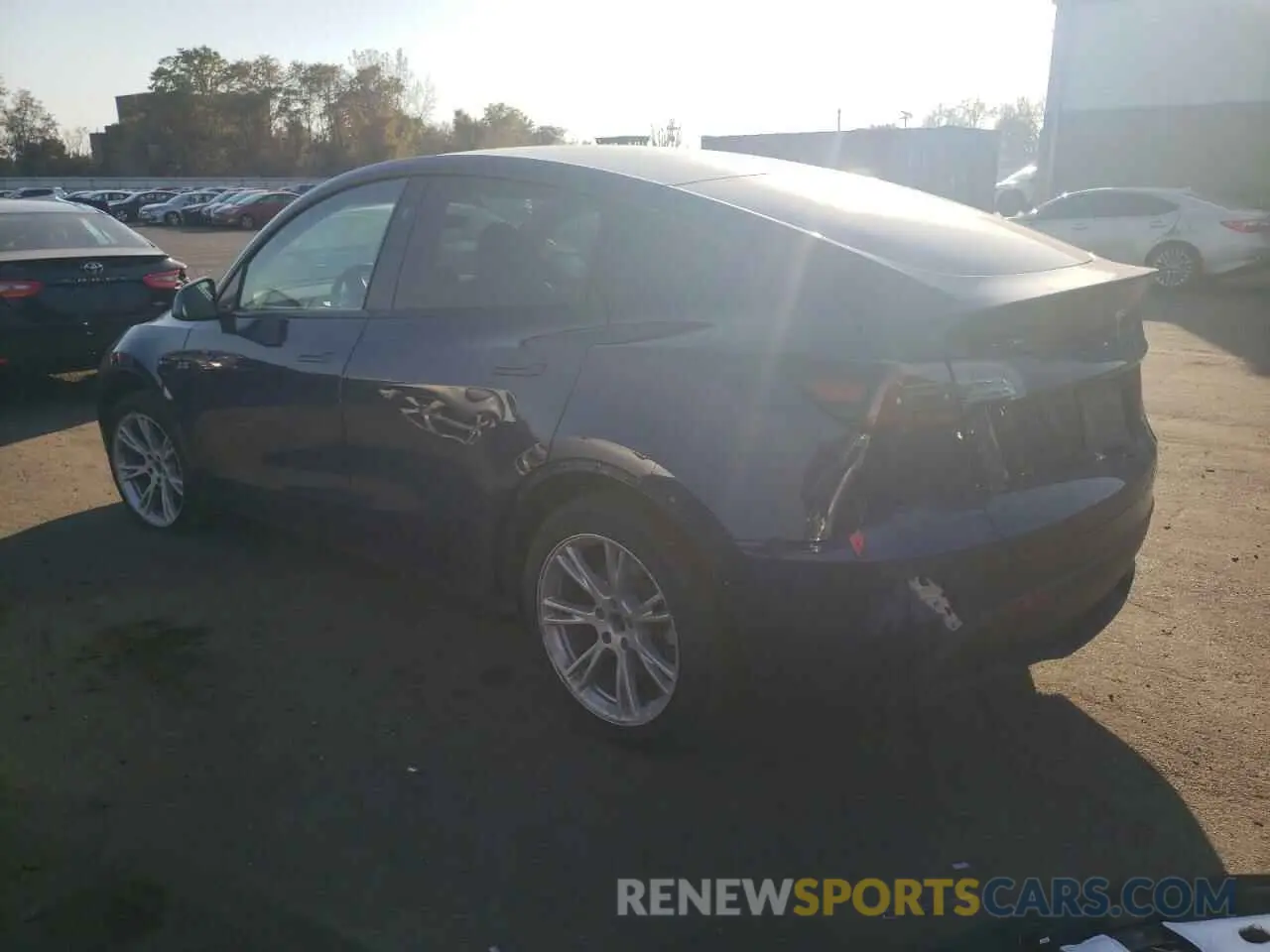 2 Photograph of a damaged car 7SAYGDEE7PF847087 TESLA MODEL Y 2023