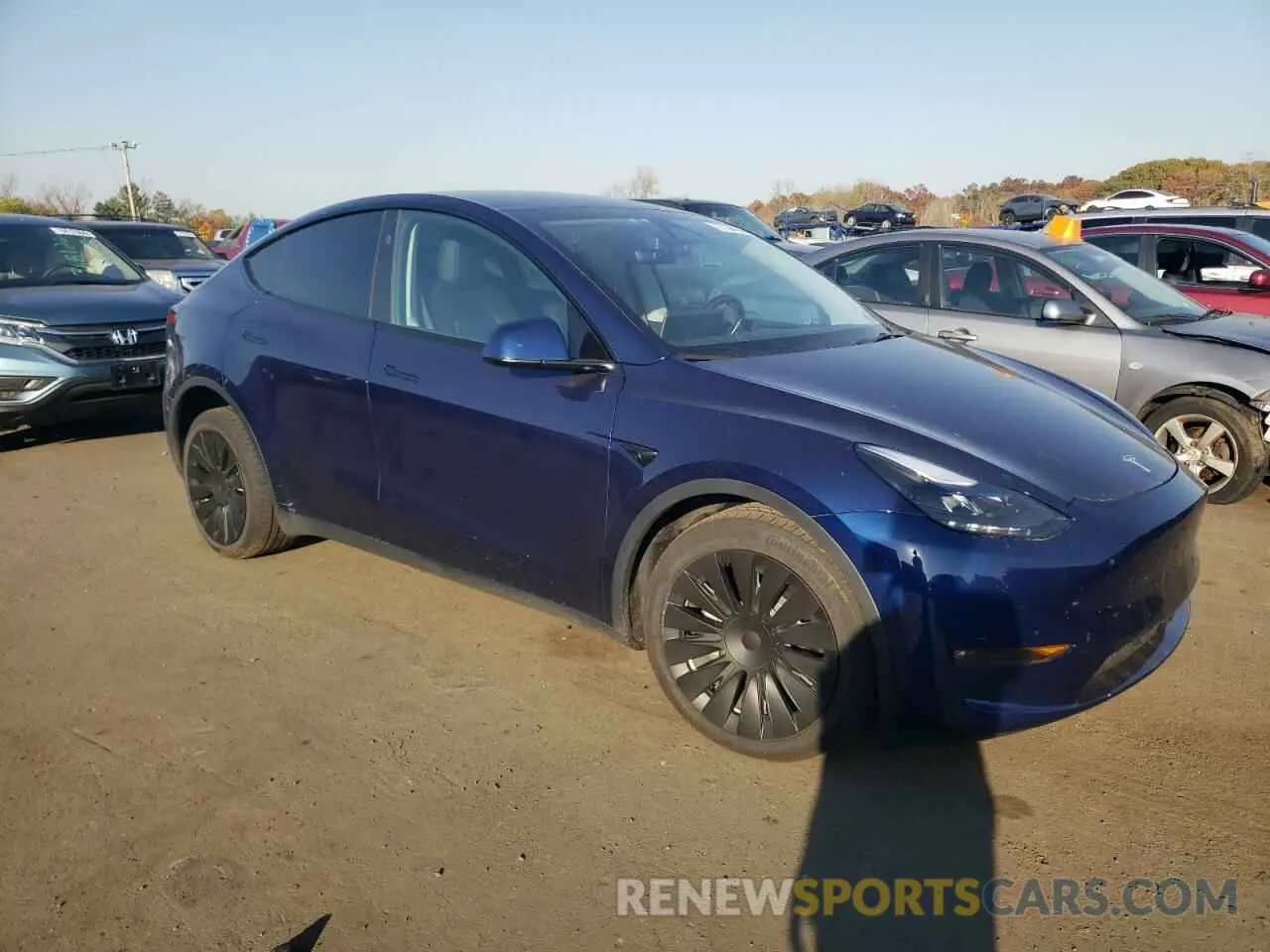4 Photograph of a damaged car 7SAYGDEE7PF847087 TESLA MODEL Y 2023