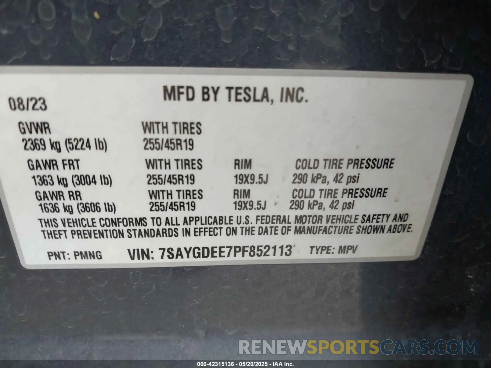 9 Photograph of a damaged car 7SAYGDEE7PF852113 TESLA MODEL Y 2023