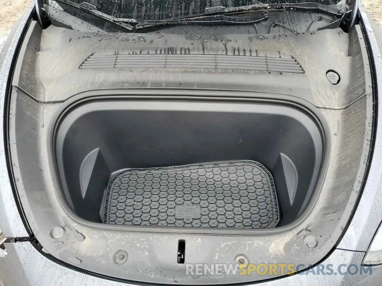 11 Photograph of a damaged car 7SAYGDEE7PF870370 TESLA MODEL Y 2023