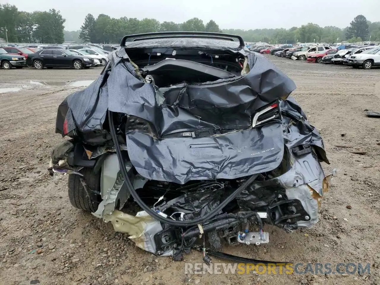 6 Photograph of a damaged car 7SAYGDEE7PF870370 TESLA MODEL Y 2023