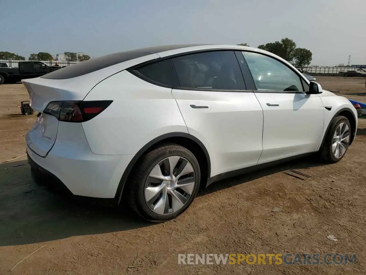 3 Photograph of a damaged car 7SAYGDEE7PF871647 TESLA MODEL Y 2023