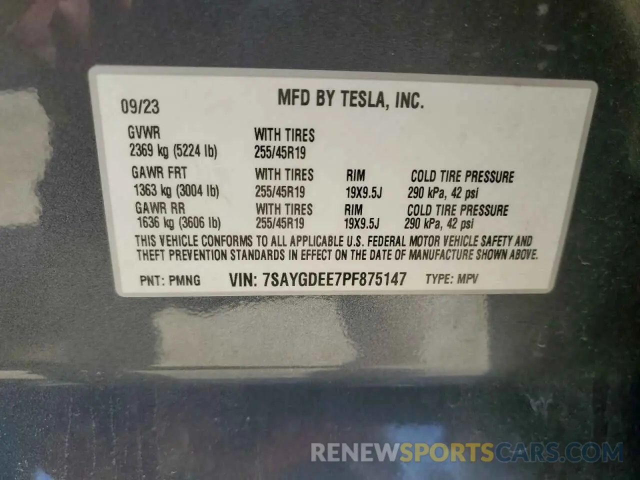 13 Photograph of a damaged car 7SAYGDEE7PF875147 TESLA MODEL Y 2023