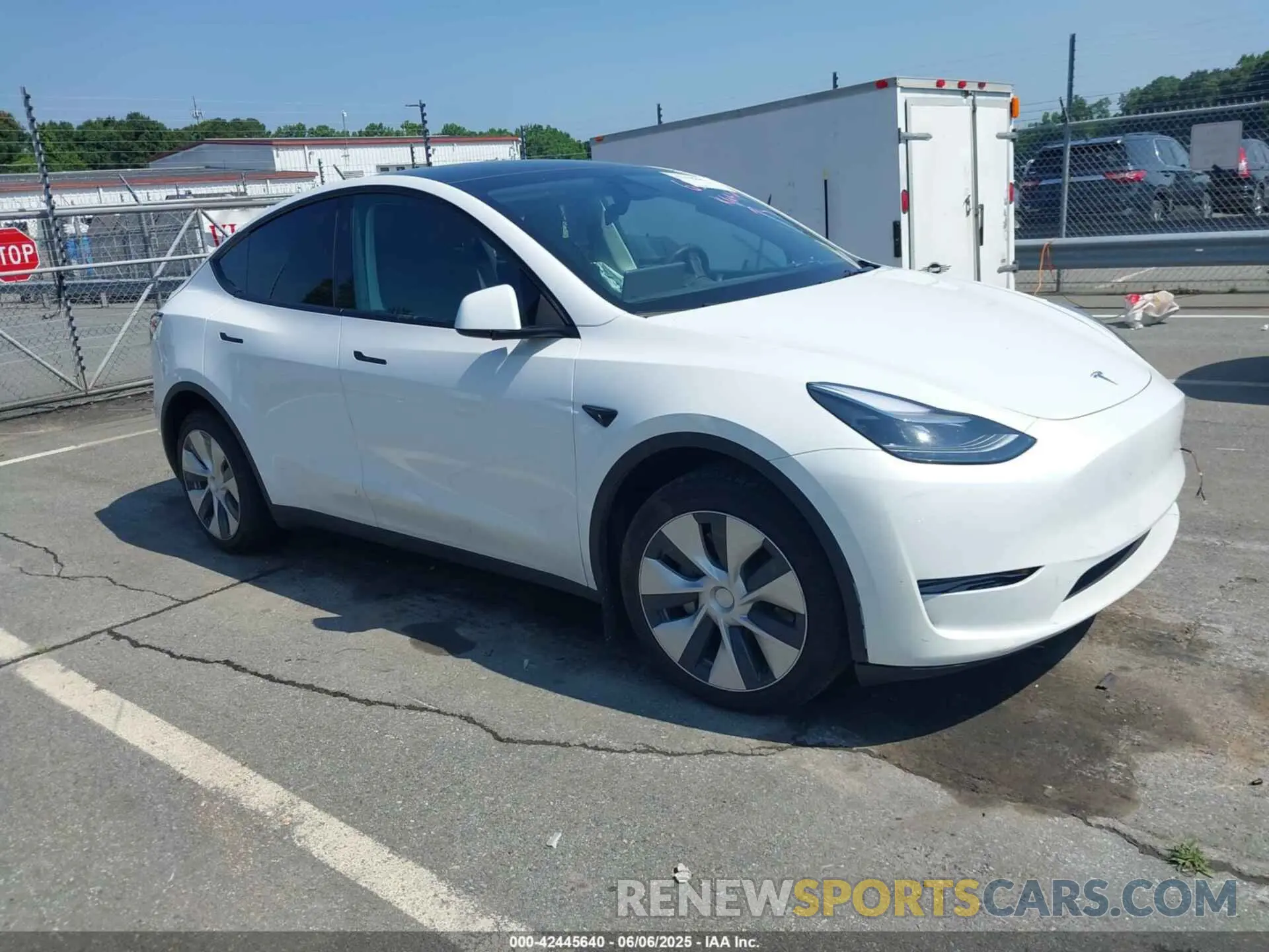 1 Photograph of a damaged car 7SAYGDEE7PF876508 TESLA MODEL Y 2023