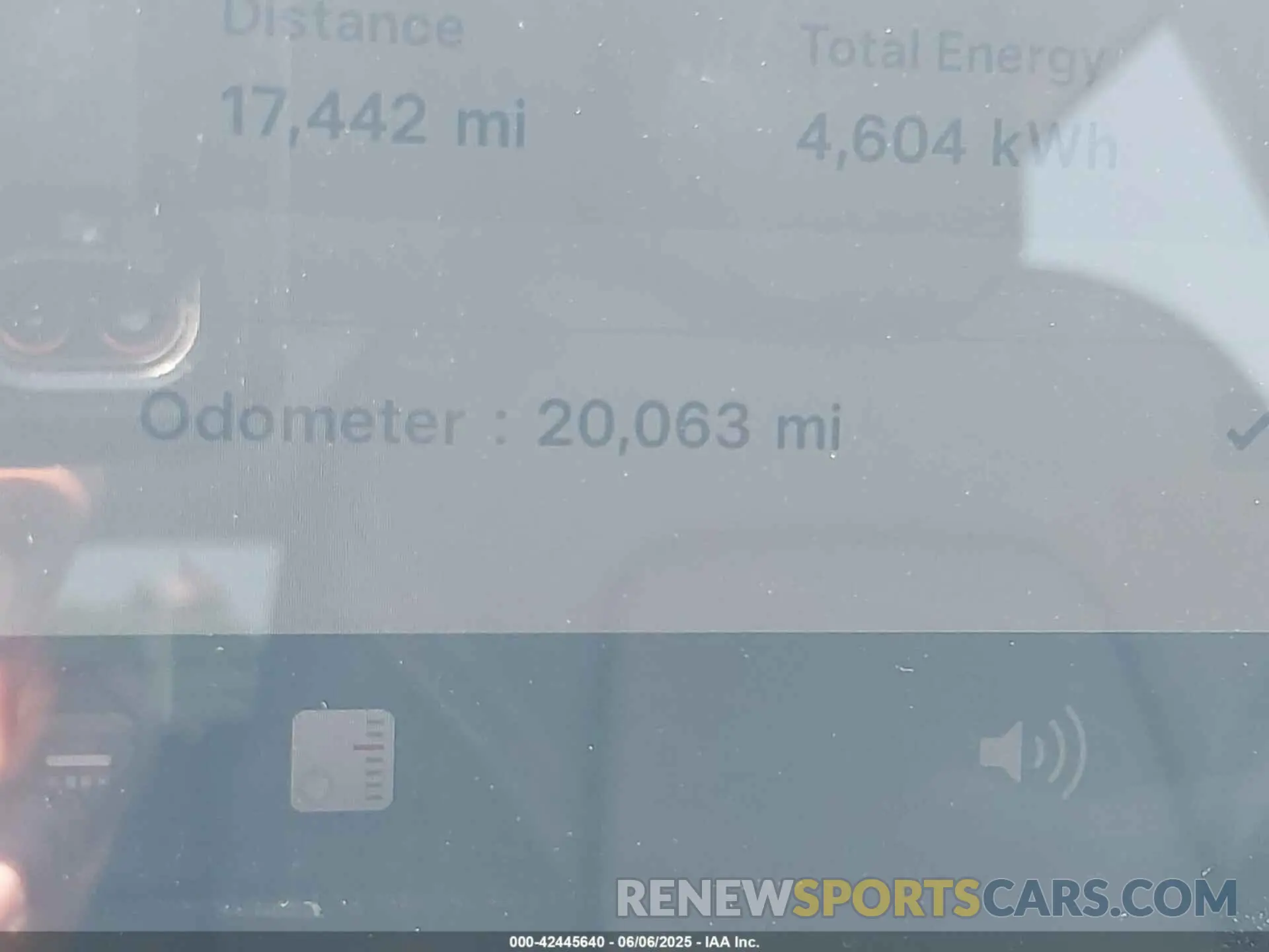 14 Photograph of a damaged car 7SAYGDEE7PF876508 TESLA MODEL Y 2023