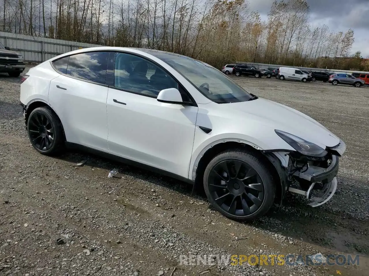 4 Photograph of a damaged car 7SAYGDEE7PF887797 TESLA MODEL Y 2023