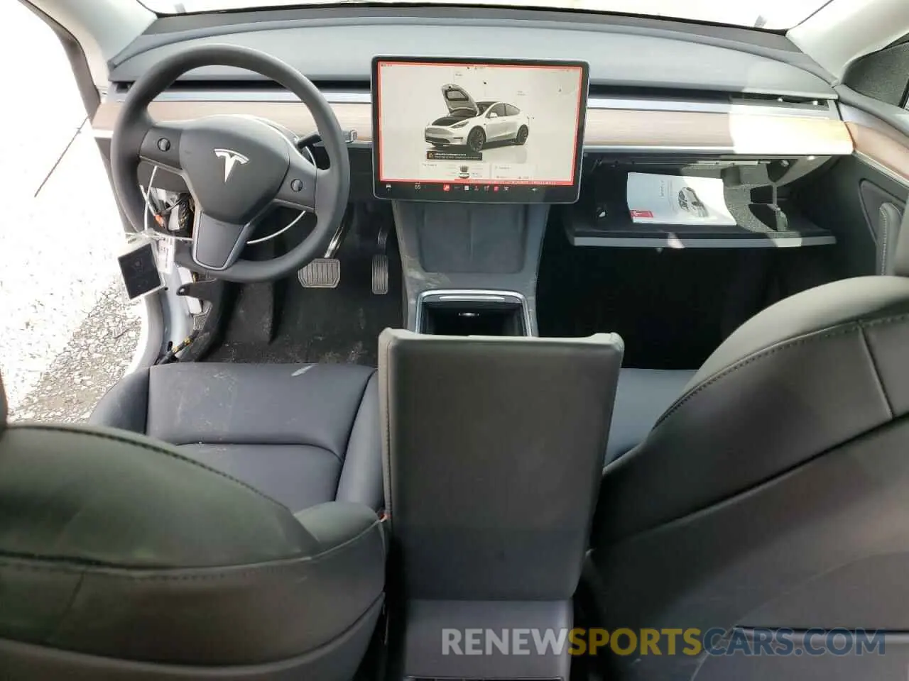 8 Photograph of a damaged car 7SAYGDEE7PF887797 TESLA MODEL Y 2023