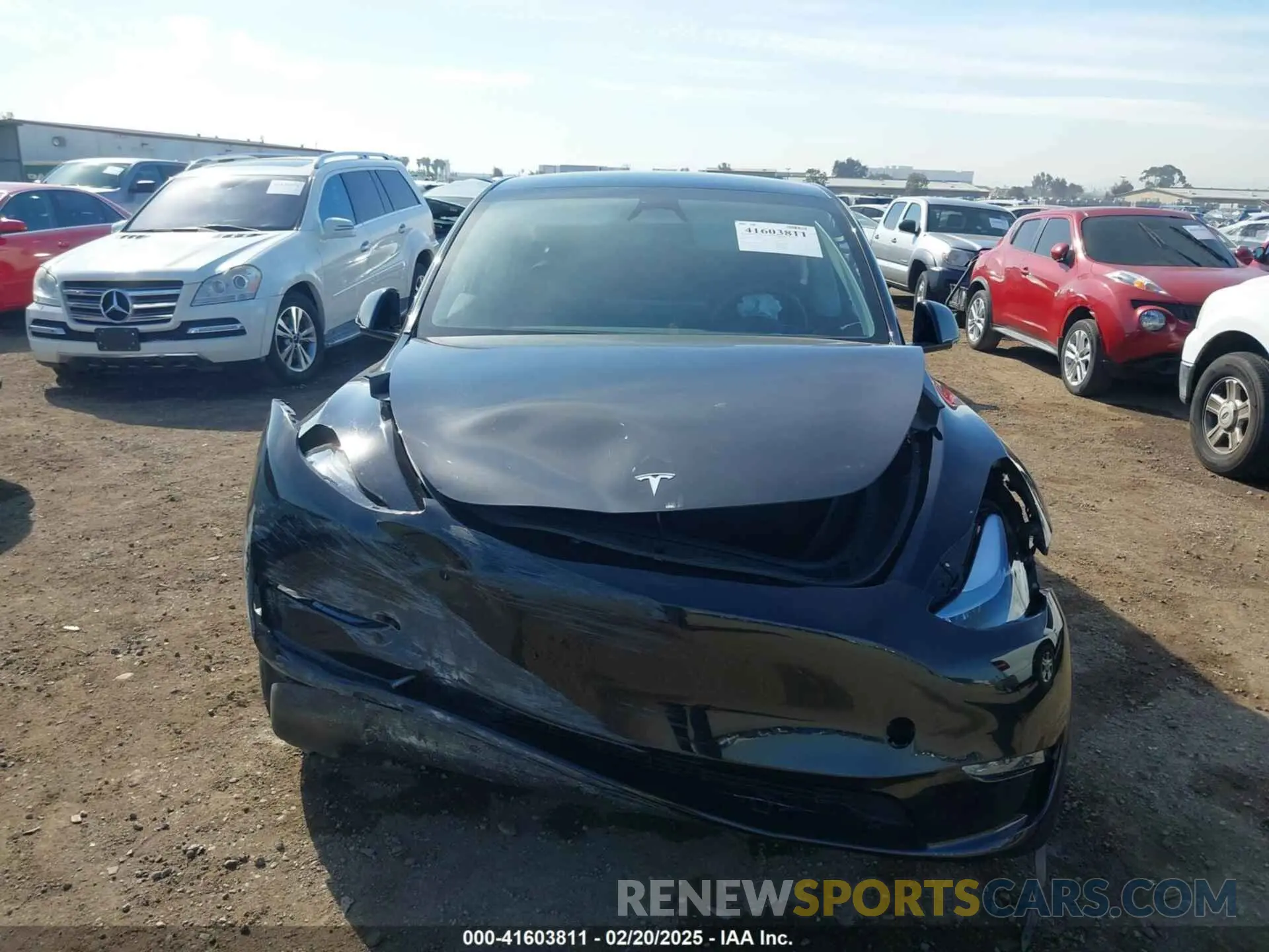 12 Photograph of a damaged car 7SAYGDEE7PF887847 TESLA MODEL Y 2023