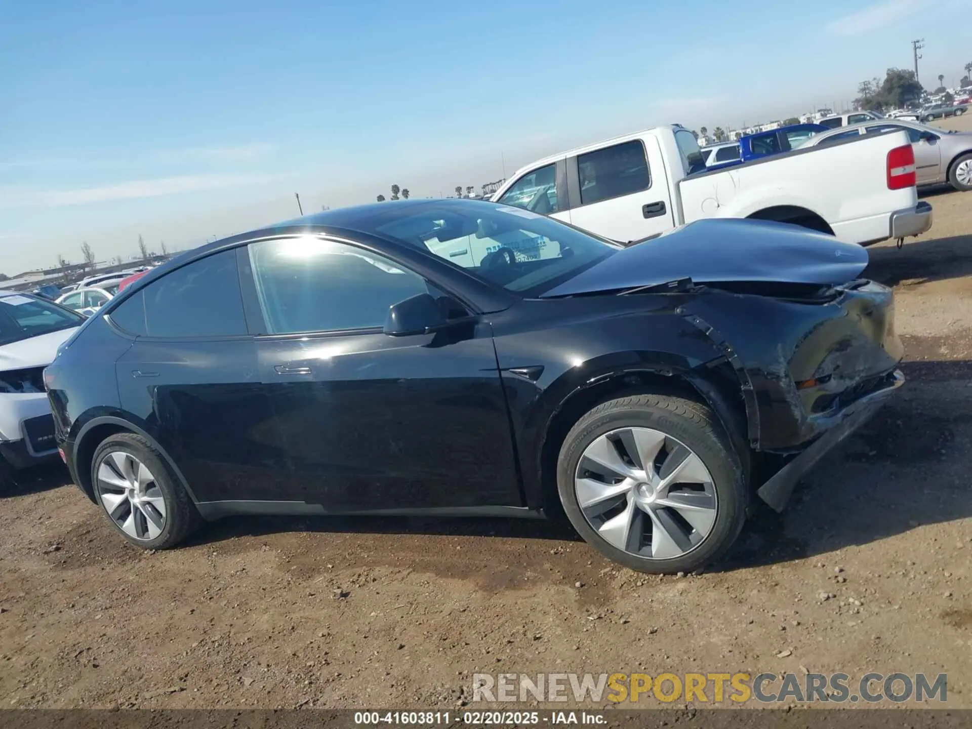 13 Photograph of a damaged car 7SAYGDEE7PF887847 TESLA MODEL Y 2023