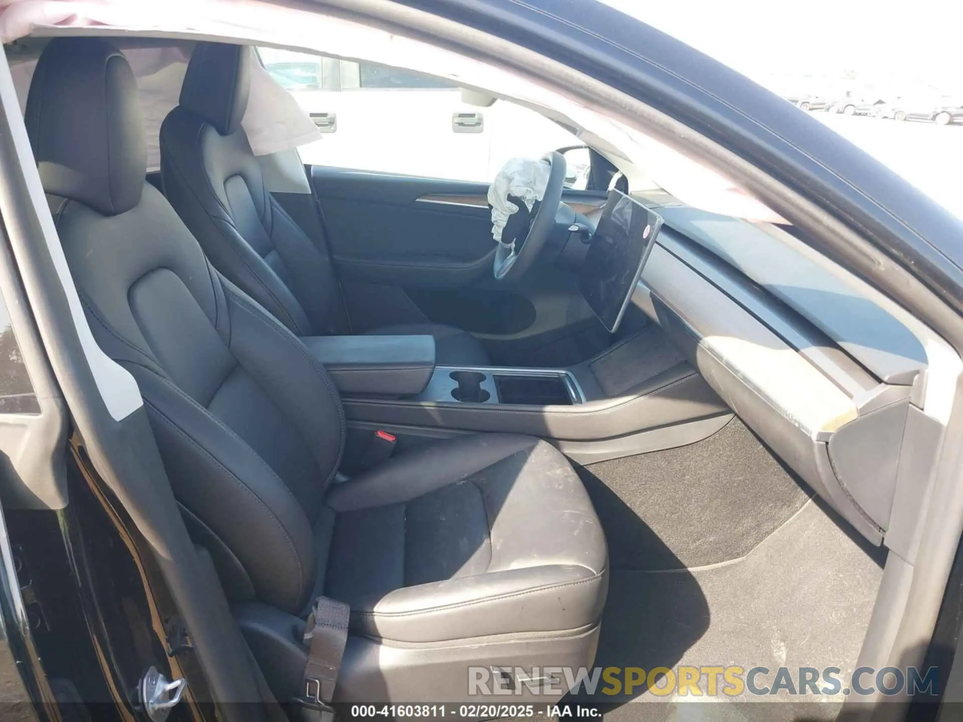 5 Photograph of a damaged car 7SAYGDEE7PF887847 TESLA MODEL Y 2023