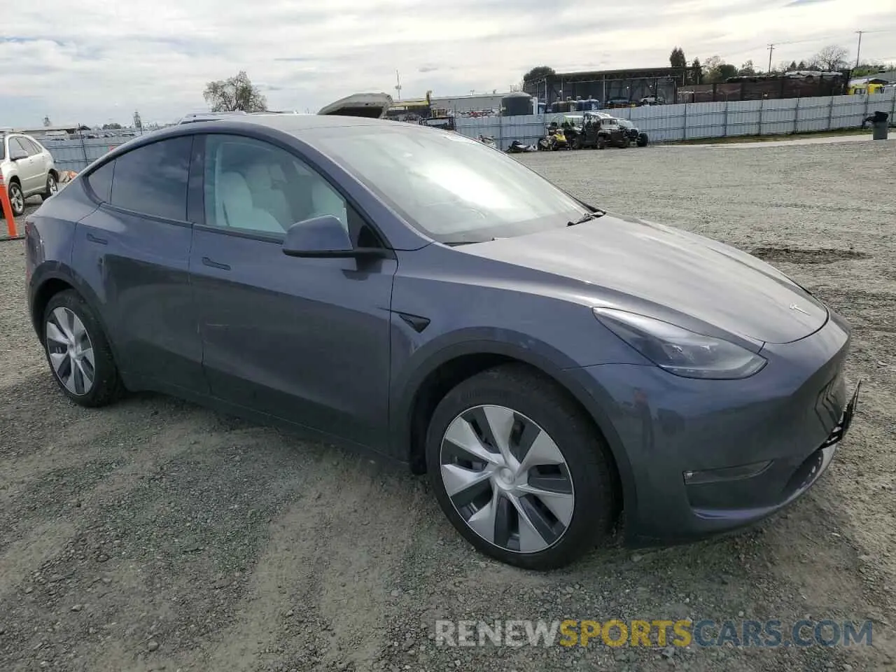 4 Photograph of a damaged car 7SAYGDEE7PF888478 TESLA MODEL Y 2023