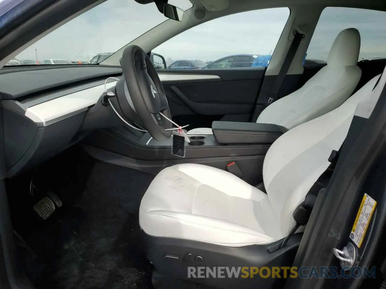 7 Photograph of a damaged car 7SAYGDEE7PF888478 TESLA MODEL Y 2023