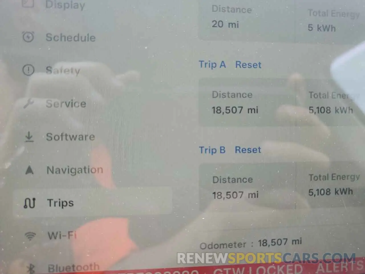 9 Photograph of a damaged car 7SAYGDEE7PF893020 TESLA MODEL Y 2023