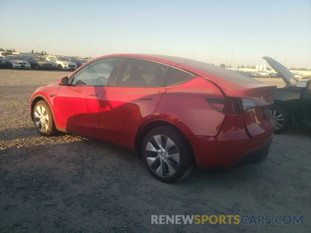 2 Photograph of a damaged car 7SAYGDEE7PF910060 TESLA MODEL Y 2023