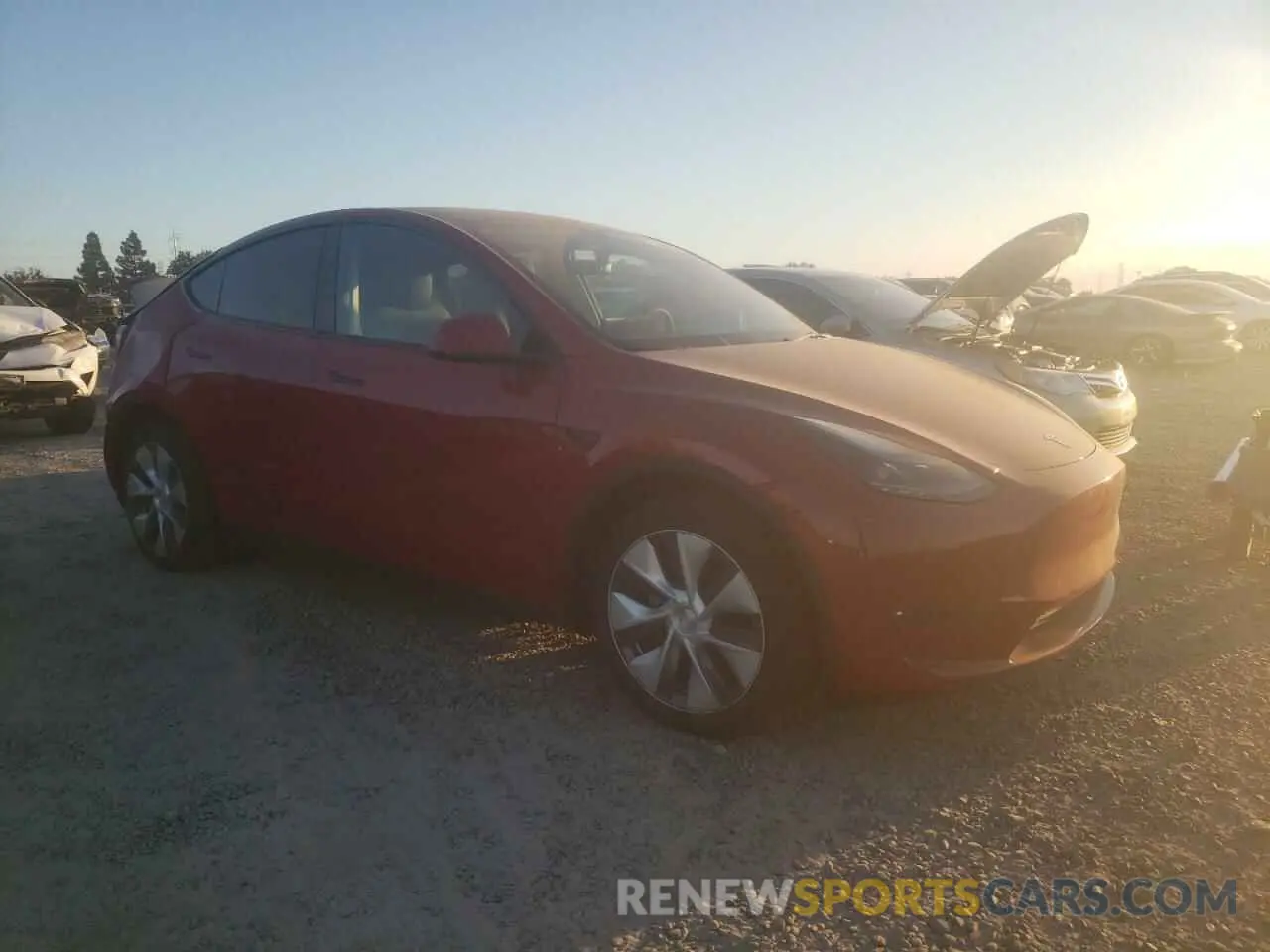 4 Photograph of a damaged car 7SAYGDEE7PF910060 TESLA MODEL Y 2023