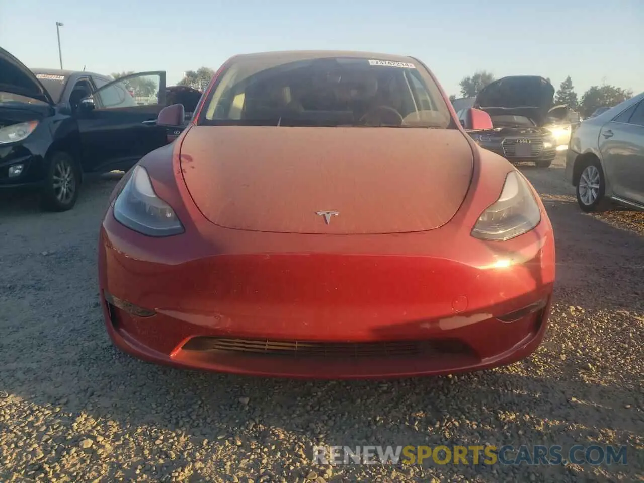 5 Photograph of a damaged car 7SAYGDEE7PF910060 TESLA MODEL Y 2023