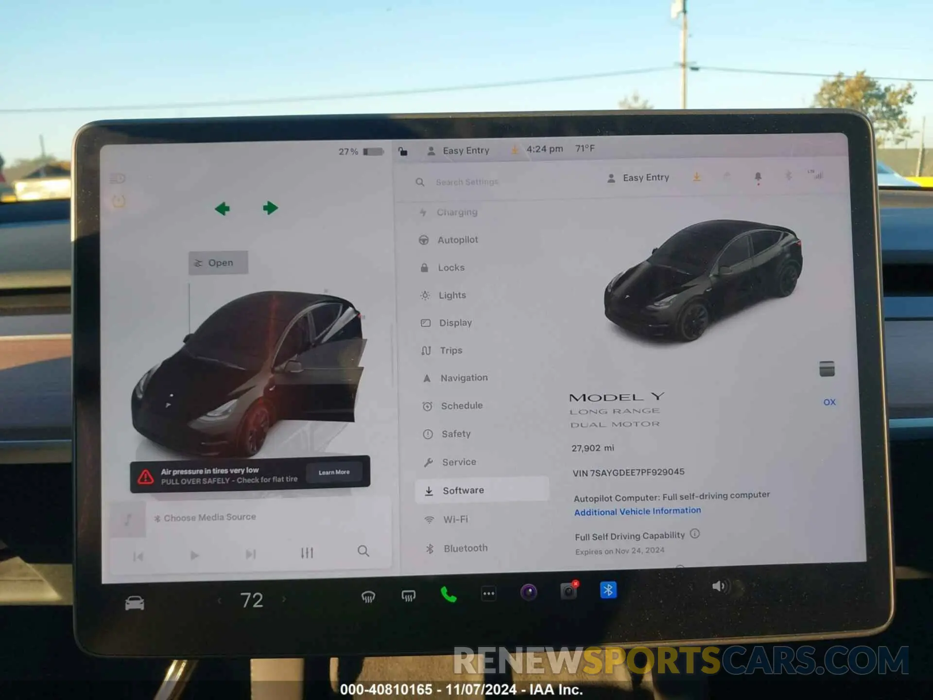 7 Photograph of a damaged car 7SAYGDEE7PF929045 TESLA MODEL Y 2023