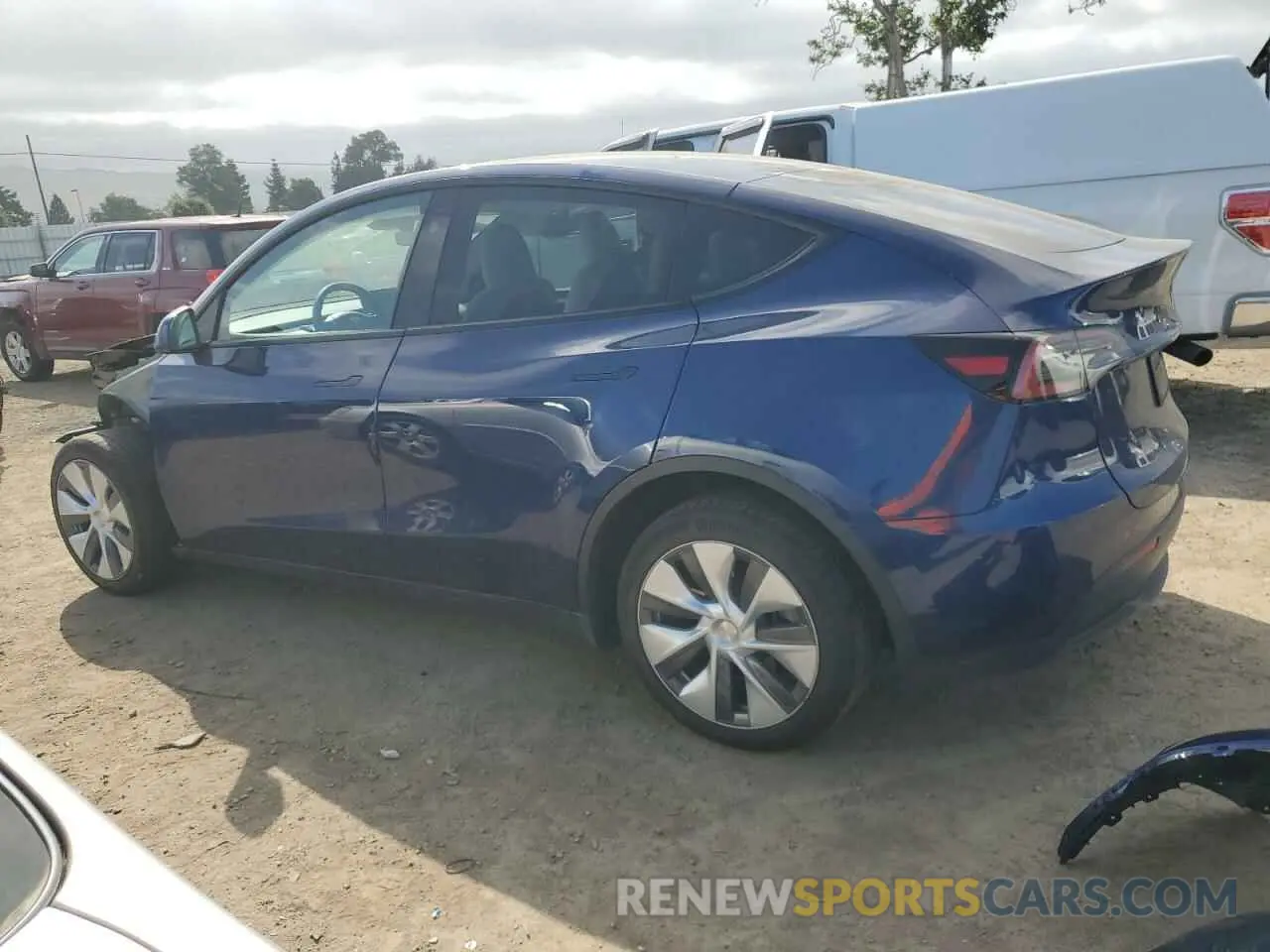 2 Photograph of a damaged car 7SAYGDEE7PF942474 TESLA MODEL Y 2023