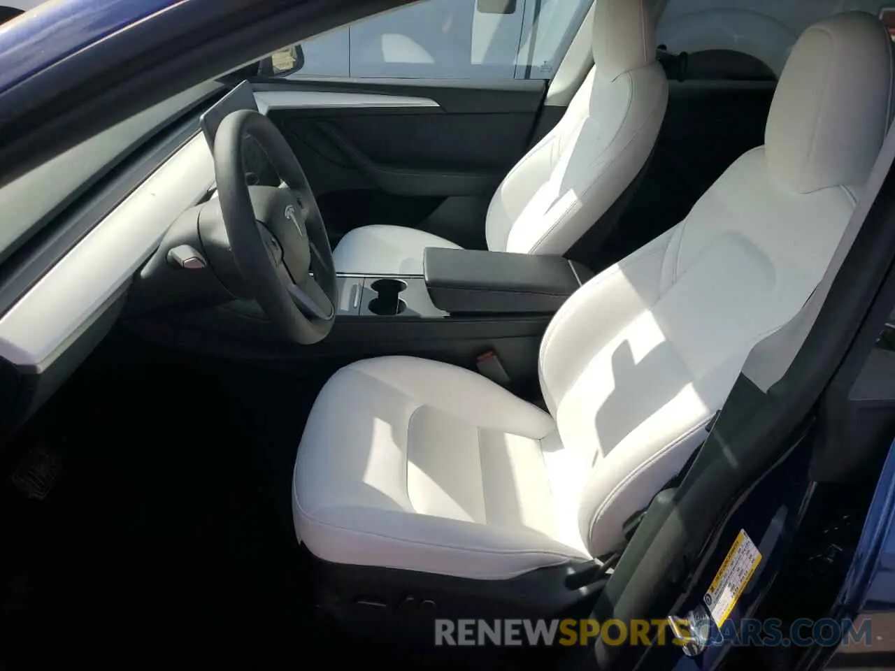 7 Photograph of a damaged car 7SAYGDEE7PF942474 TESLA MODEL Y 2023