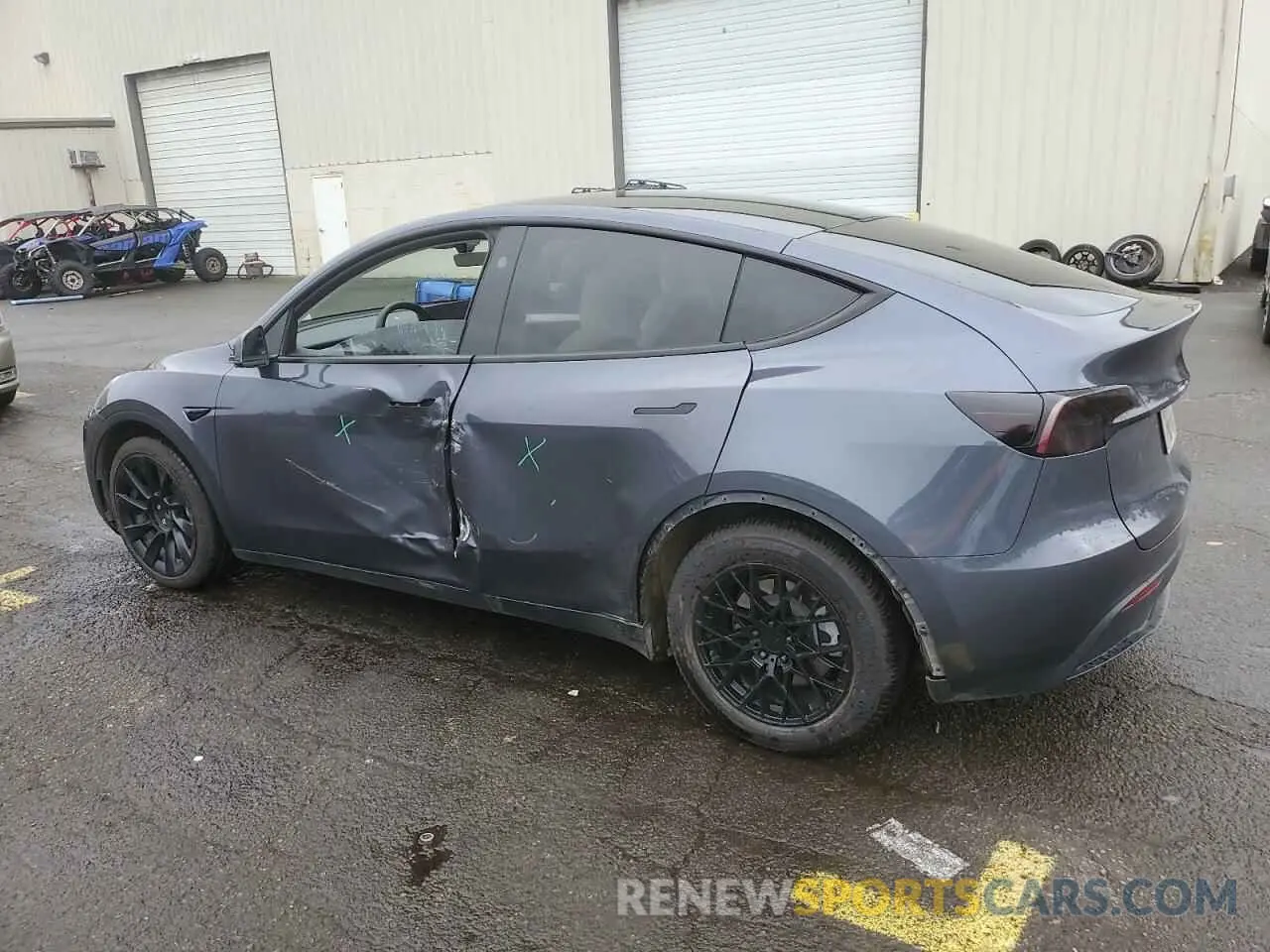 2 Photograph of a damaged car 7SAYGDEE7PF958271 TESLA MODEL Y 2023