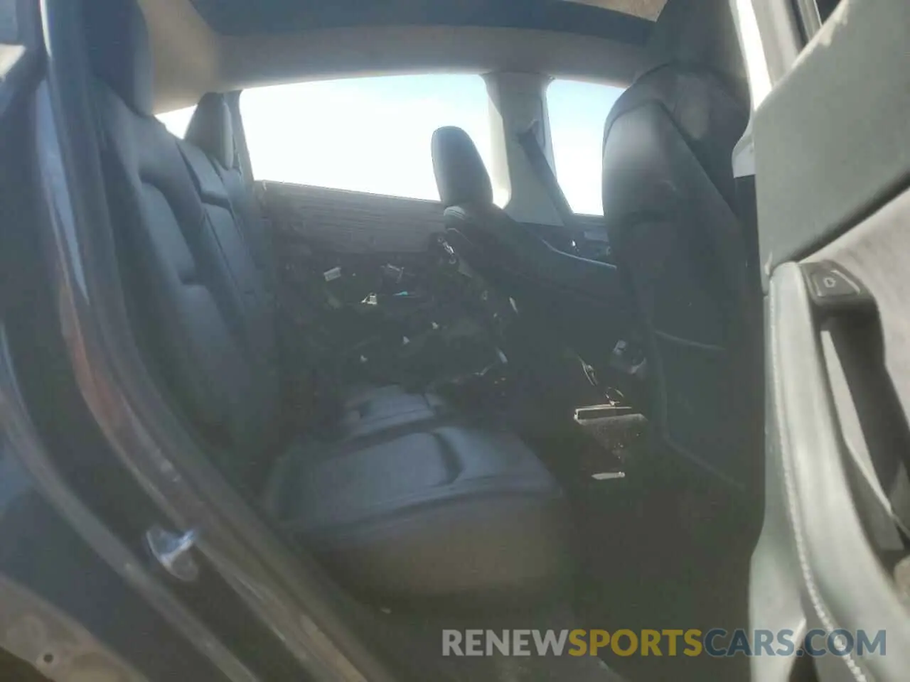 11 Photograph of a damaged car 7SAYGDEE7PF965446 TESLA MODEL Y 2023