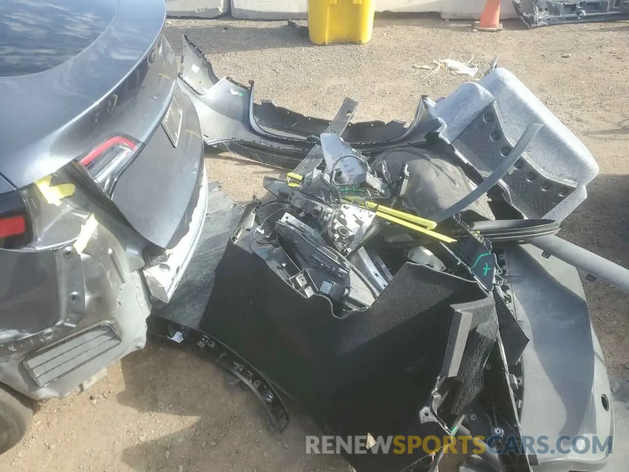 13 Photograph of a damaged car 7SAYGDEE7PF965446 TESLA MODEL Y 2023