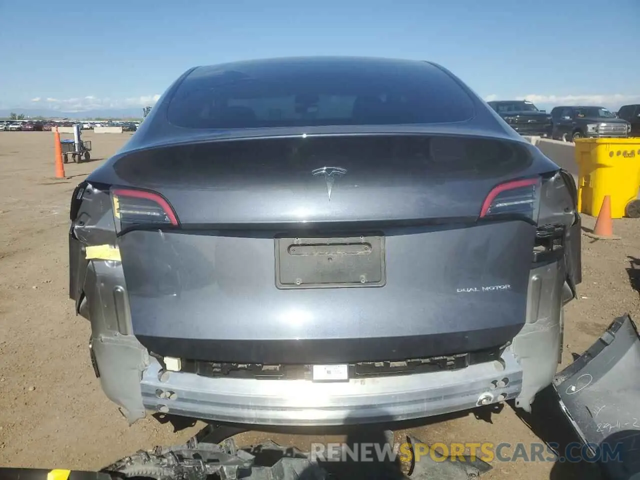 6 Photograph of a damaged car 7SAYGDEE7PF965446 TESLA MODEL Y 2023