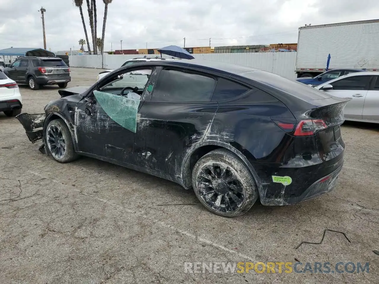 2 Photograph of a damaged car 7SAYGDEE8PA028098 TESLA MODEL Y 2023