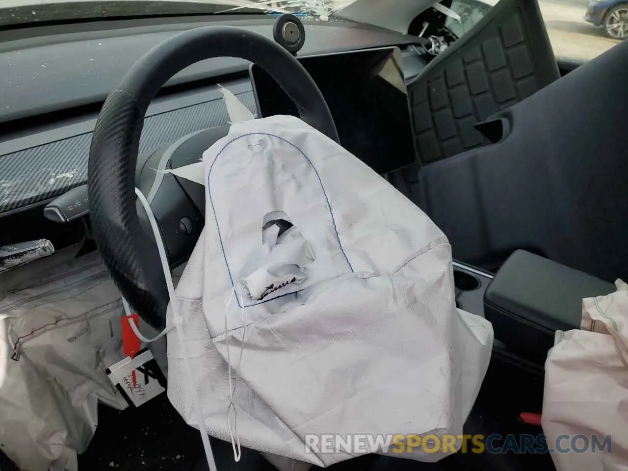 9 Photograph of a damaged car 7SAYGDEE8PA028098 TESLA MODEL Y 2023