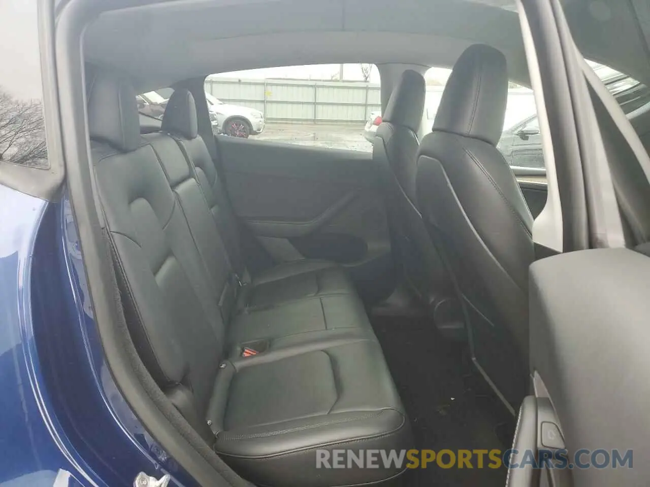 10 Photograph of a damaged car 7SAYGDEE8PA028179 TESLA MODEL Y 2023