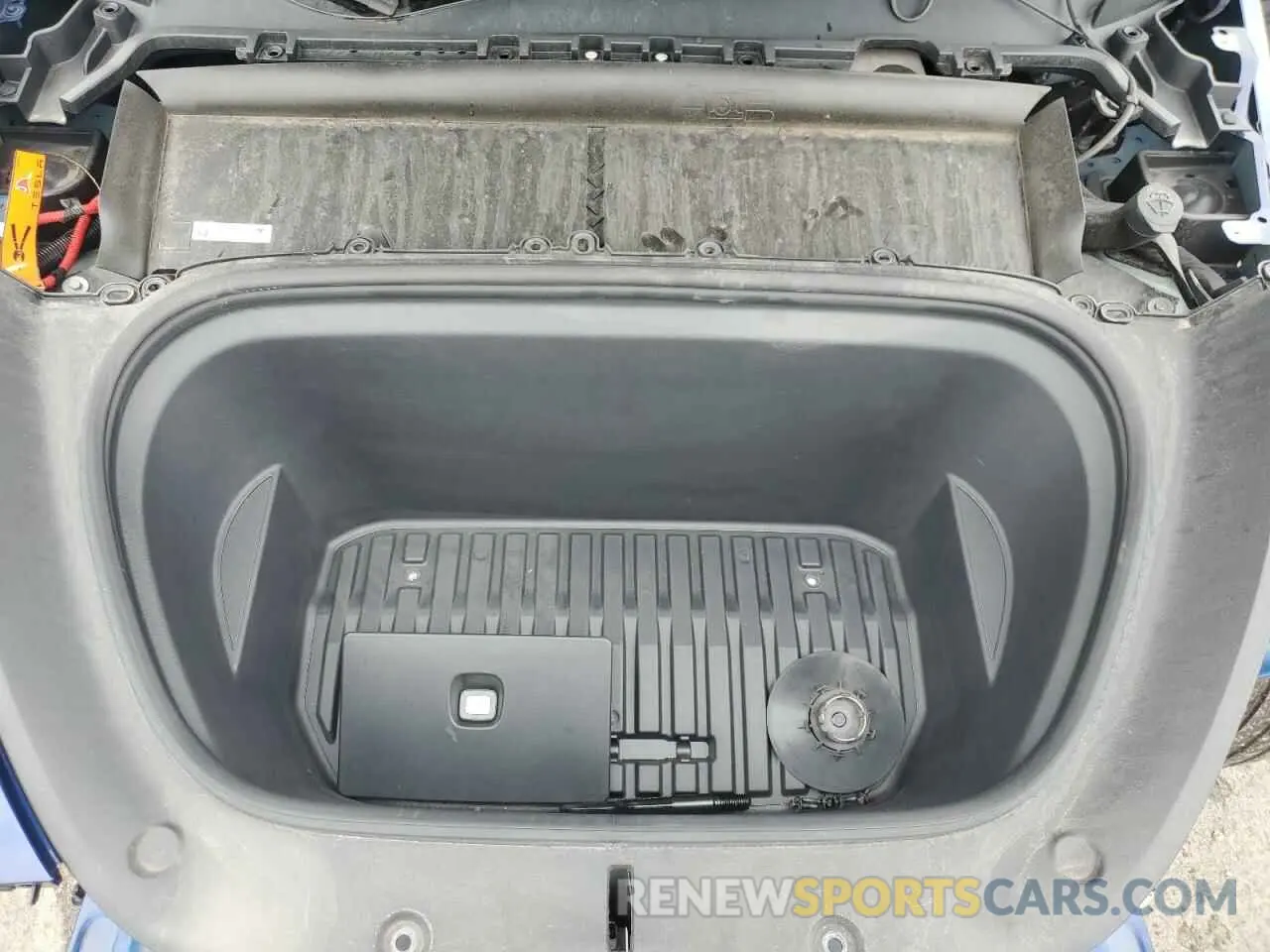 11 Photograph of a damaged car 7SAYGDEE8PA028179 TESLA MODEL Y 2023