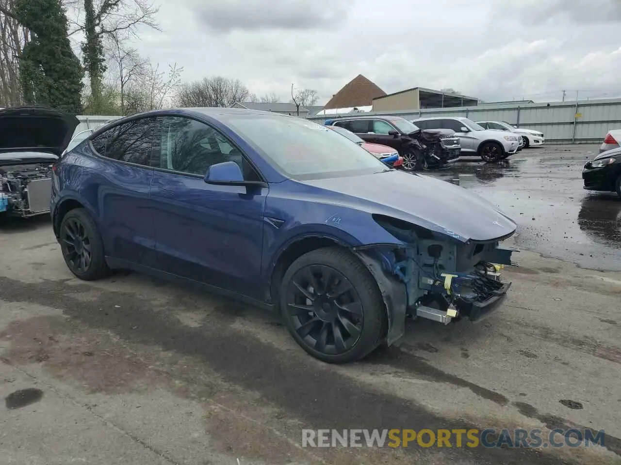 4 Photograph of a damaged car 7SAYGDEE8PA028179 TESLA MODEL Y 2023
