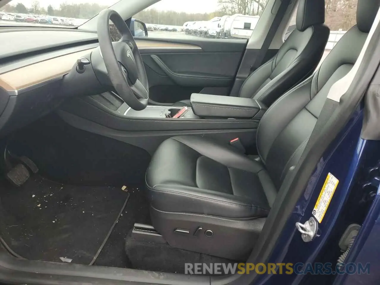 7 Photograph of a damaged car 7SAYGDEE8PA028179 TESLA MODEL Y 2023
