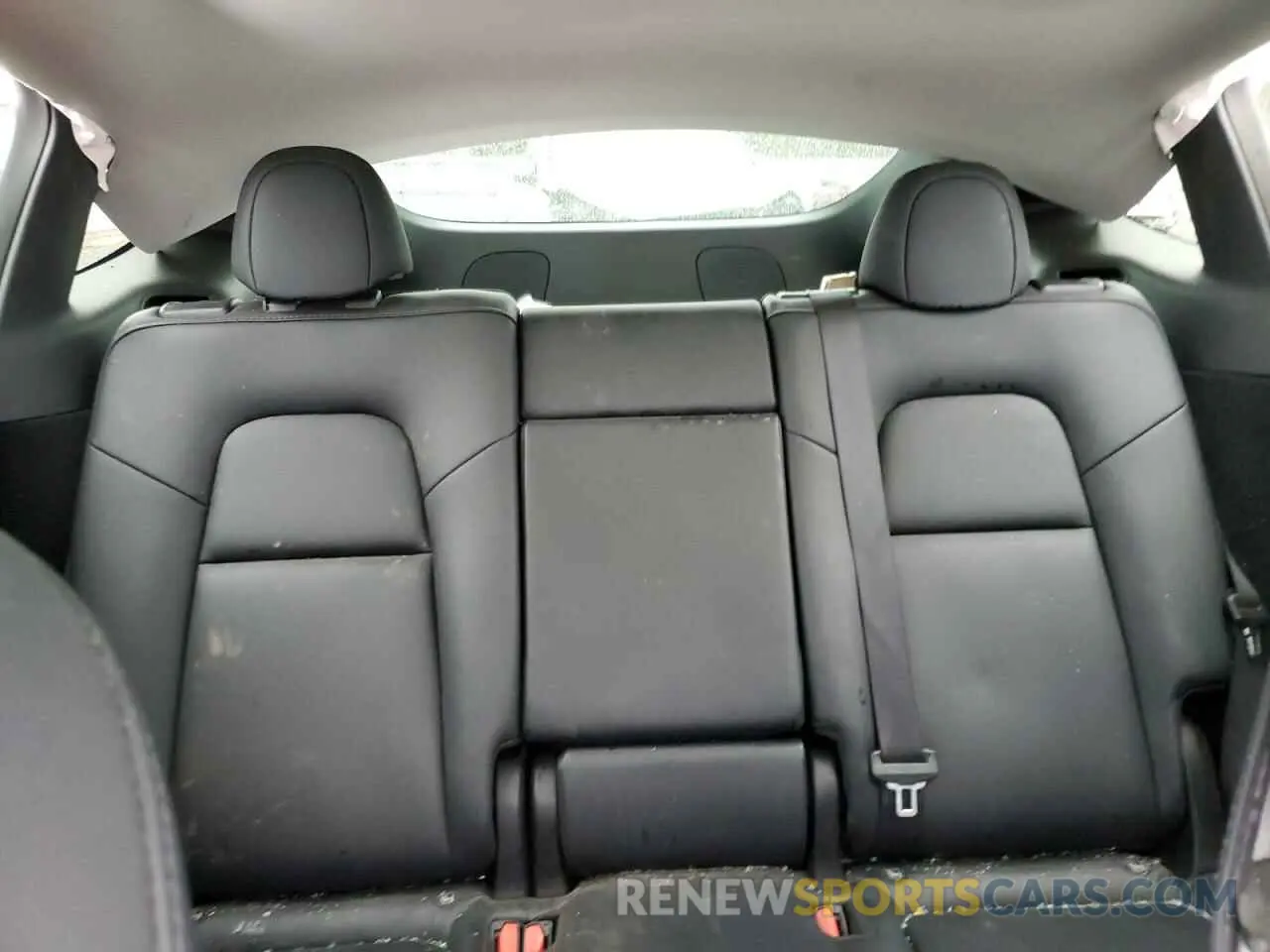 10 Photograph of a damaged car 7SAYGDEE8PA044544 TESLA MODEL Y 2023