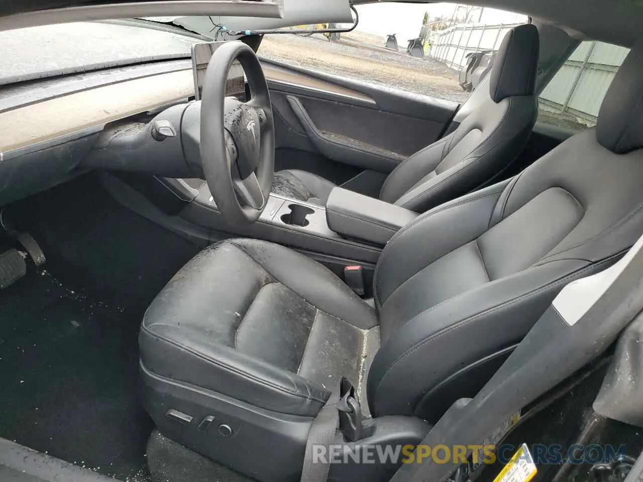 7 Photograph of a damaged car 7SAYGDEE8PA044544 TESLA MODEL Y 2023