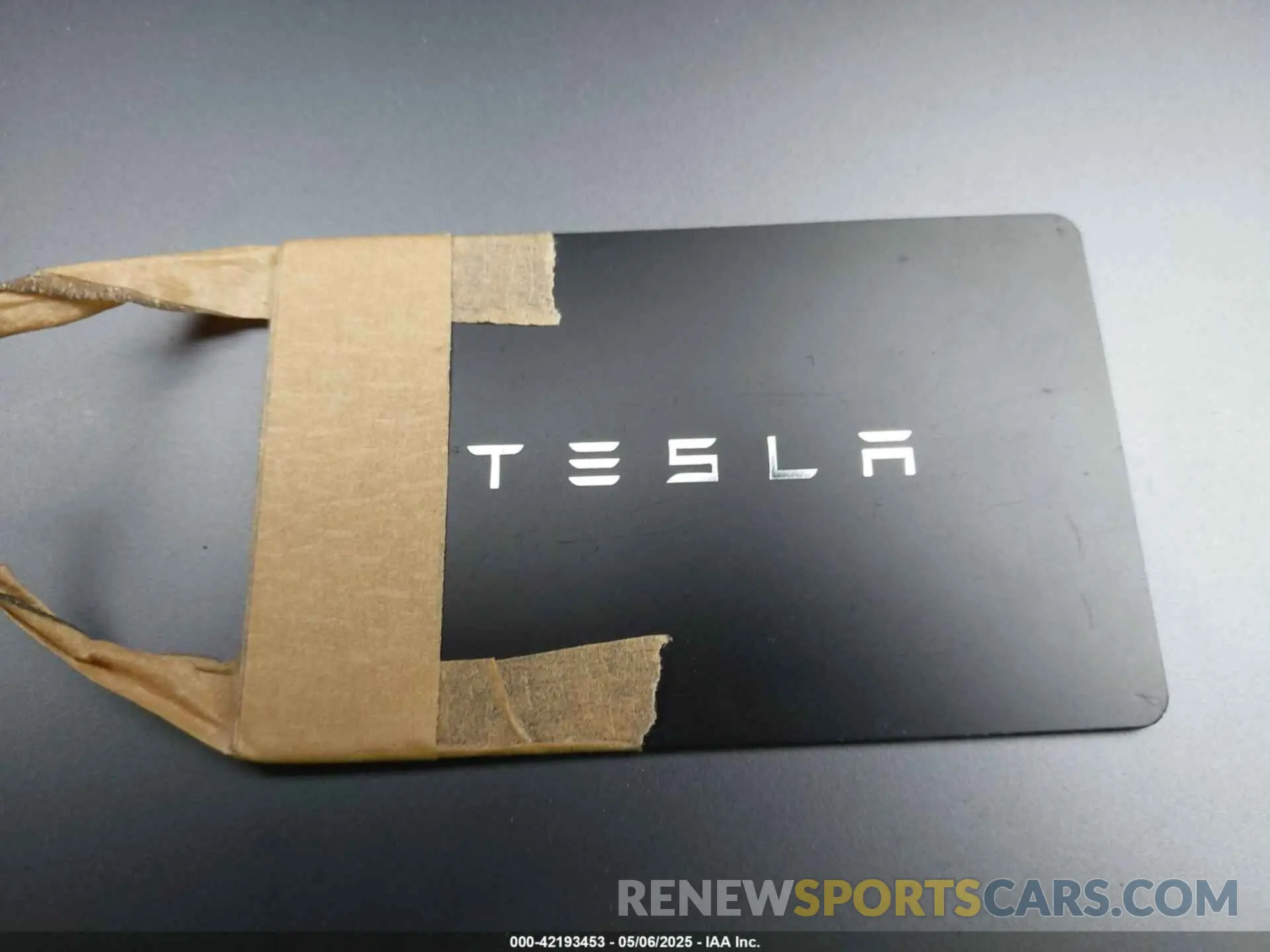 11 Photograph of a damaged car 7SAYGDEE8PA051798 TESLA MODEL Y 2023