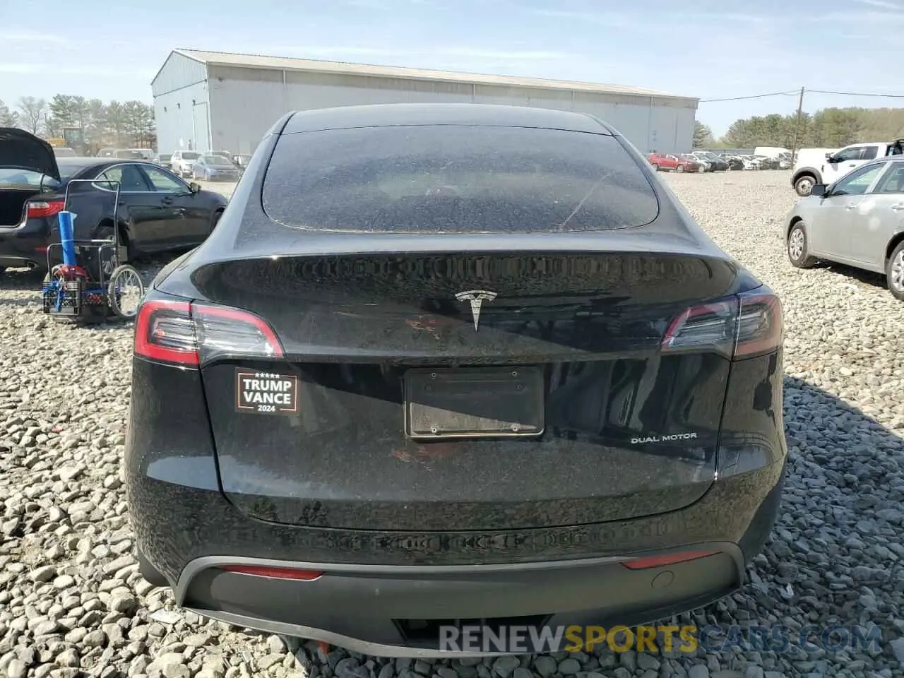 6 Photograph of a damaged car 7SAYGDEE8PA062753 TESLA MODEL Y 2023