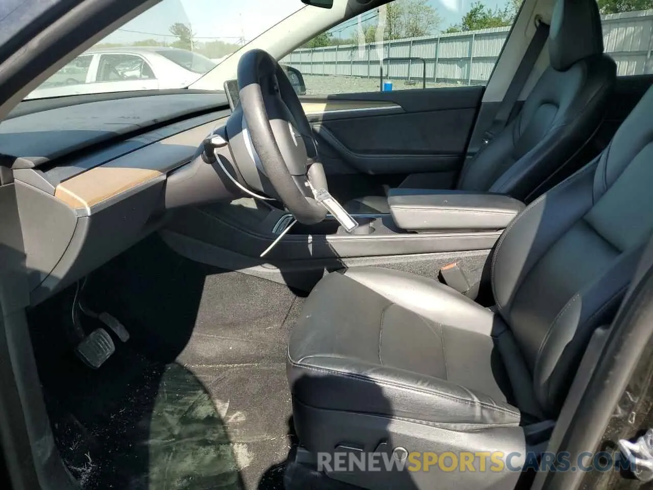 7 Photograph of a damaged car 7SAYGDEE8PA062753 TESLA MODEL Y 2023