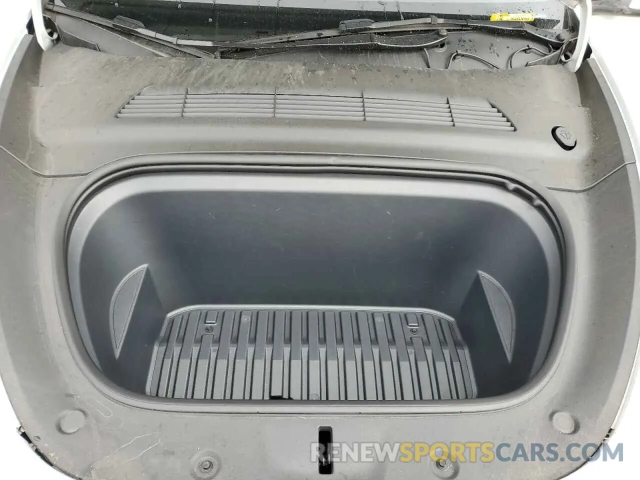 11 Photograph of a damaged car 7SAYGDEE8PA069783 TESLA MODEL Y 2023