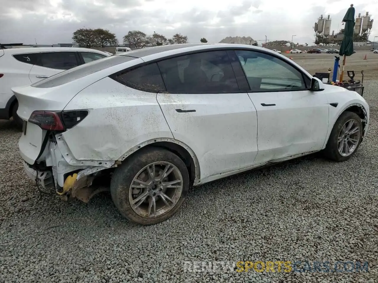 3 Photograph of a damaged car 7SAYGDEE8PA069783 TESLA MODEL Y 2023