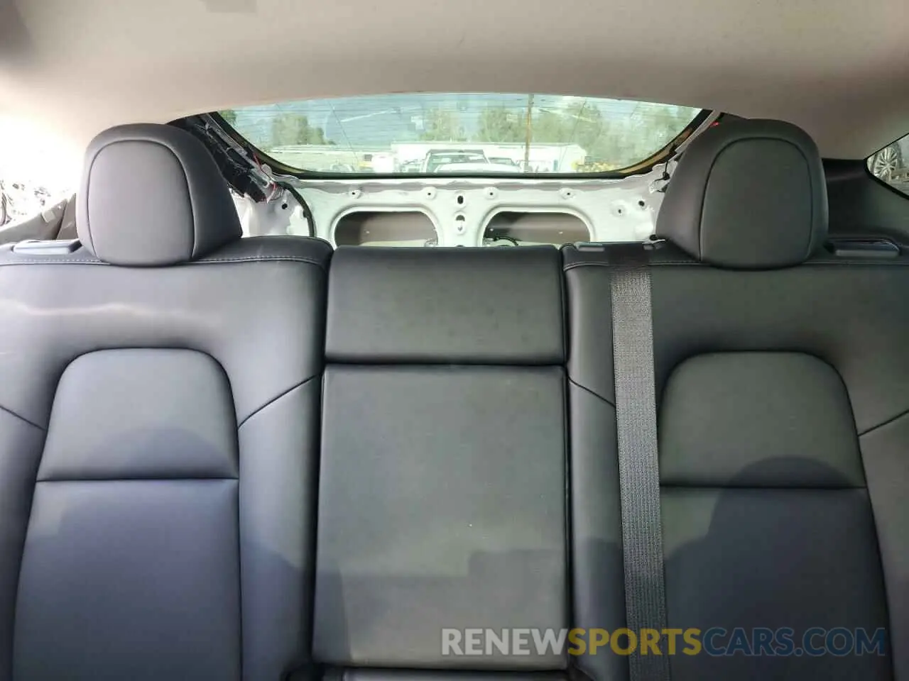 10 Photograph of a damaged car 7SAYGDEE8PA077799 TESLA MODEL Y 2023