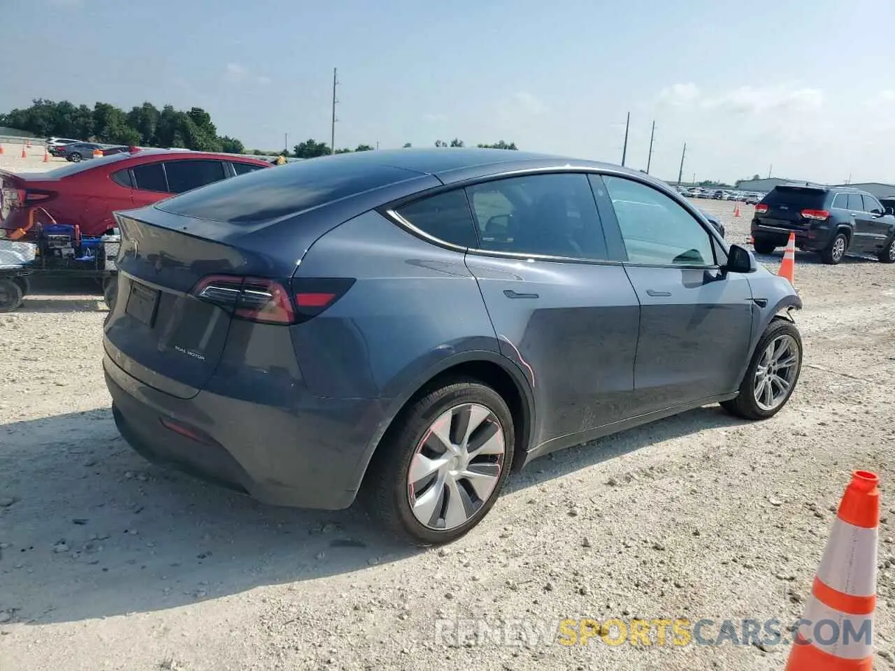 3 Photograph of a damaged car 7SAYGDEE8PA093260 TESLA MODEL Y 2023