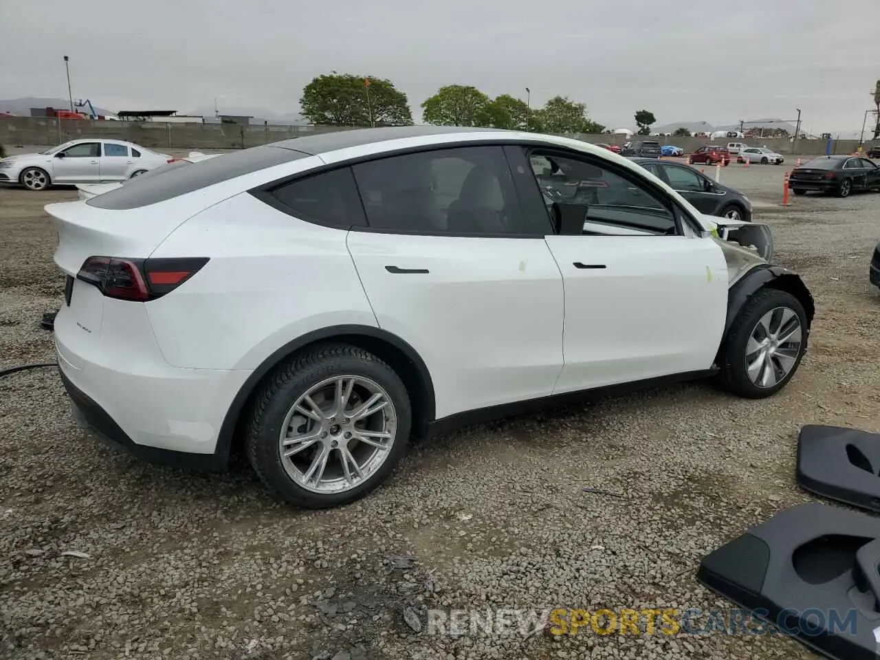 3 Photograph of a damaged car 7SAYGDEE8PA129562 TESLA MODEL Y 2023